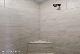 Cover Home 4