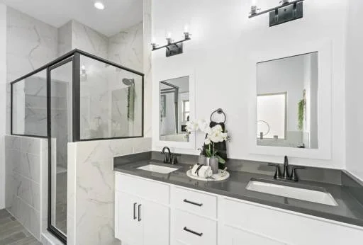 13901 Summer View Avenue 1