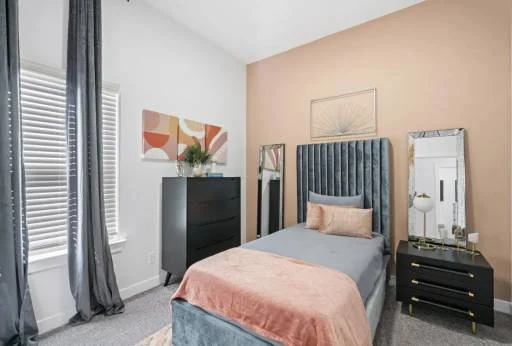 13901 Summer View Avenue 14