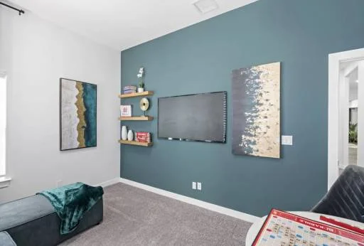 13901 Summer View Avenue 18