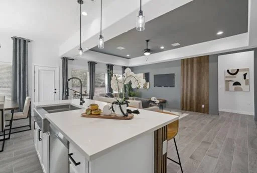13901 Summer View Avenue 28