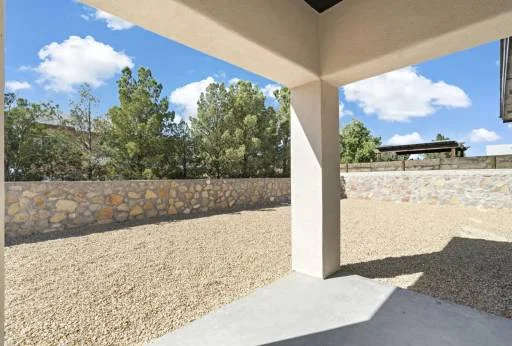 13901 Summer View Avenue 10