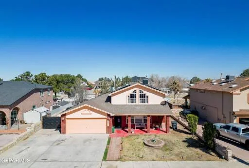 13921 GOLDEN MESA Court 14