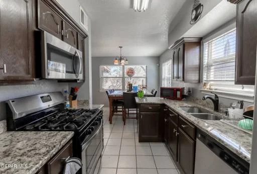 13921 GOLDEN MESA Court 22
