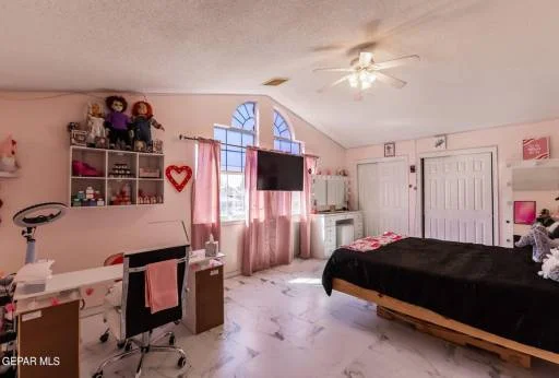 13921 GOLDEN MESA Court 25