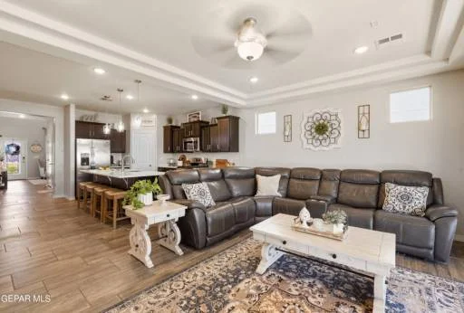13016 RUNWAY Avenue 18