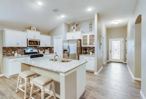 13973 Margaret Ponce Avenue 21