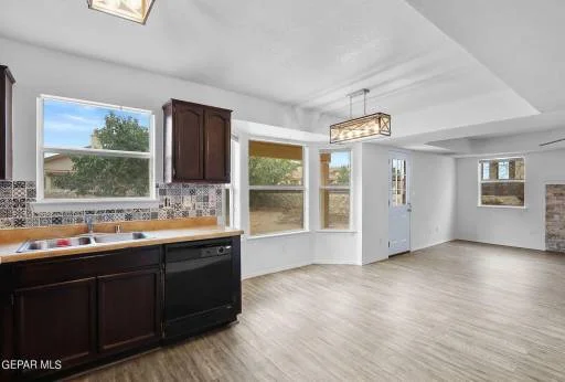 14200 PACIFIC POINT Drive 11