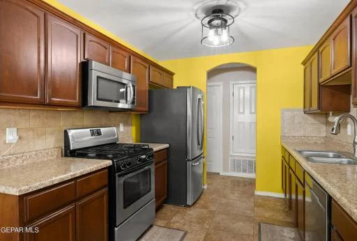 14263 Gil Reyes Drive 11