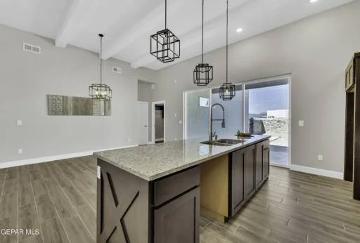 13083 Emerald Hills Avenue 12