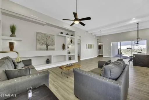 13083 Emerald Hills Avenue 4