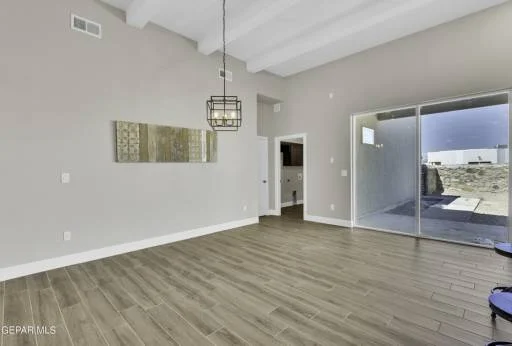 13083 Emerald Hills Avenue 5
