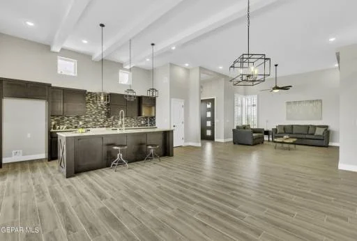 13083 Emerald Hills Avenue 8