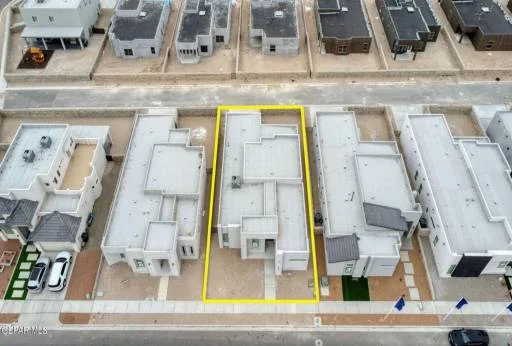 13087 Emerald Hills Avenue 9