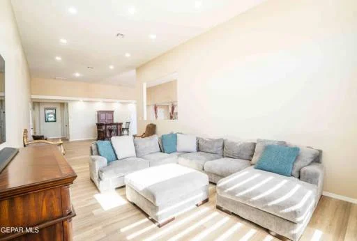 13111 LOPEZ Road 18
