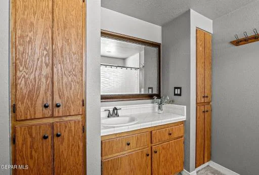14433 Loving Lane 37