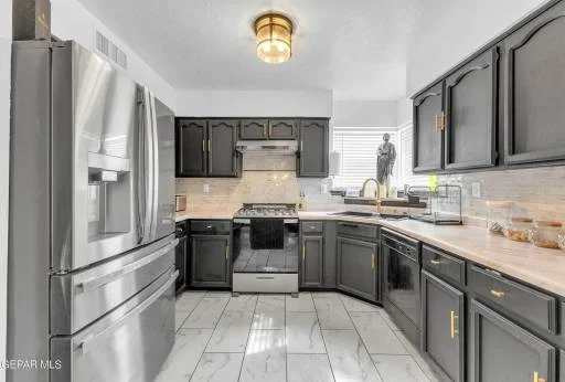 1449 MISSY YVETTE Drive 1