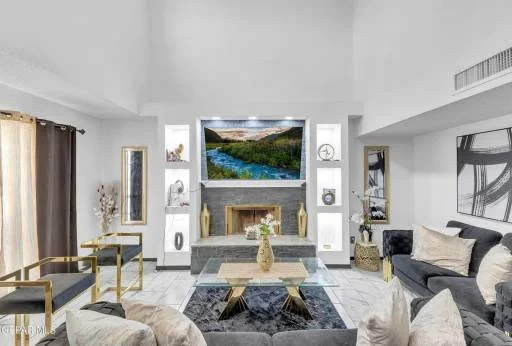 1449 MISSY YVETTE Drive 17
