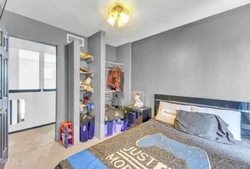 1449 MISSY YVETTE Drive 38