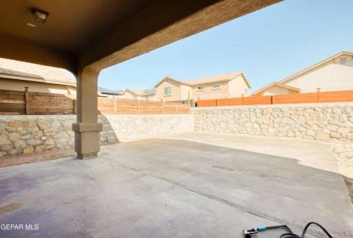 14549 Shady River 28