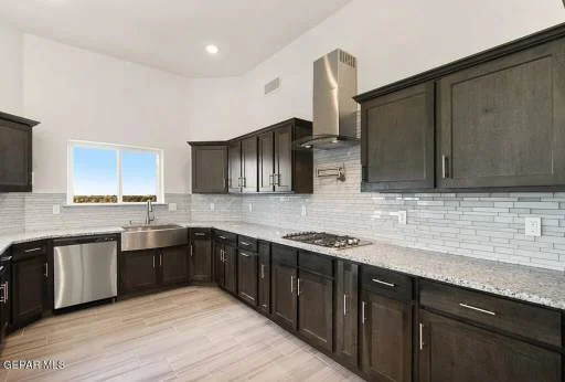 146 Esther Trail 16