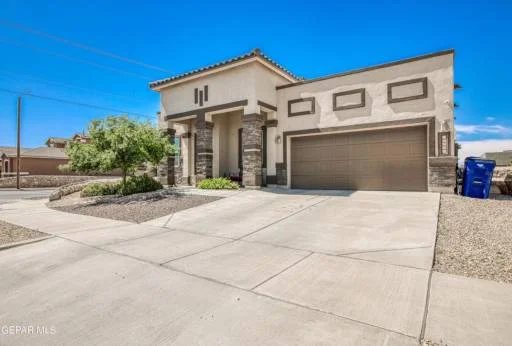 14701 HUNTERS GROVE Avenue 23