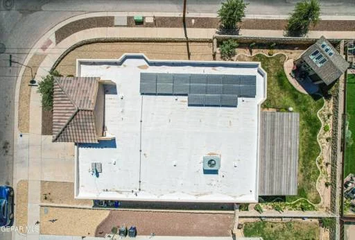14701 HUNTERS GROVE Avenue 40