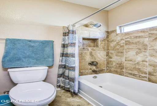14701 HUNTERS GROVE Avenue 44