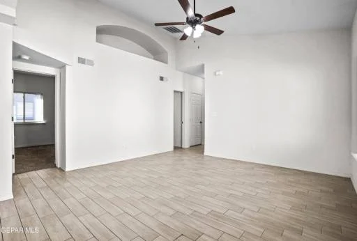 14836 TIERRA ESCAPE Avenue 14