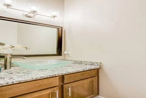 15052 Composition Avenue 10