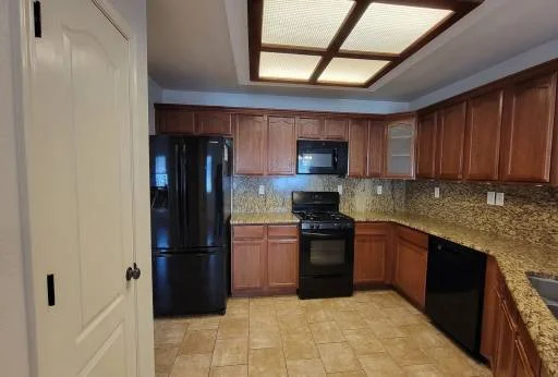 1520 PRICKLEY PEAR Drive 10