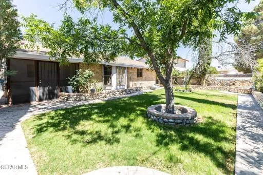 2204 ROBERT WYNN Street 9