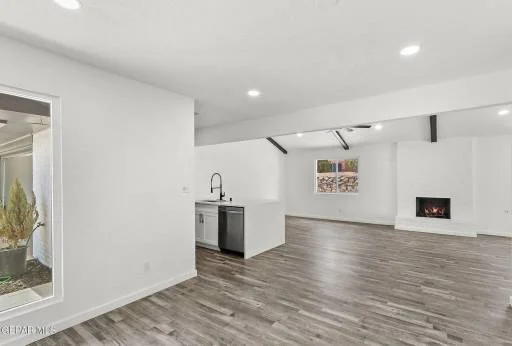 2216 Lee Elder Drive 7