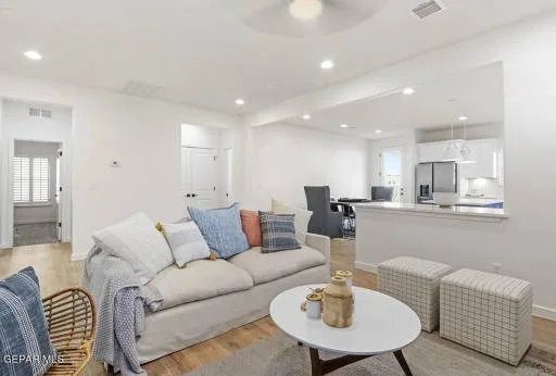 225 Playa Vista Street 24