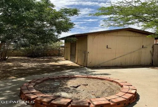2321 FRANK BEARD Drive 2