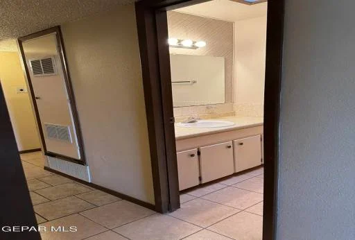 2321 FRANK BEARD Drive 10
