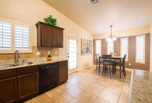 2325 HONEY COMB Place 19