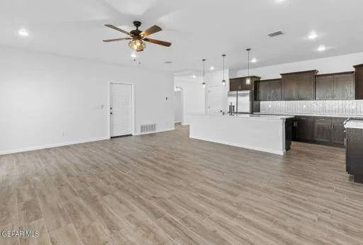 2512 Mike Price Drive 6