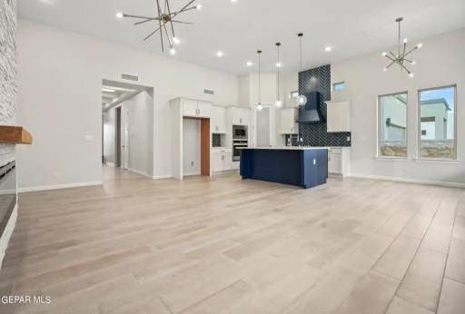 2516 SAMMY CERVANTES Street 11