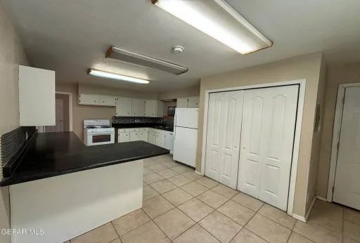 2626 JACKSON Avenue 10