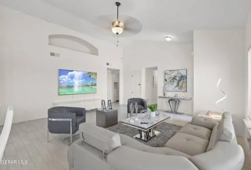 265 Adamtowne Drive 8