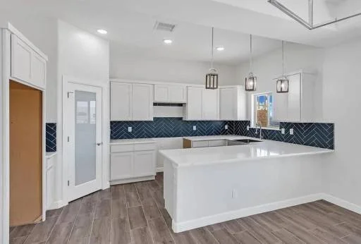 2701 SAN GABRIEL Drive 7