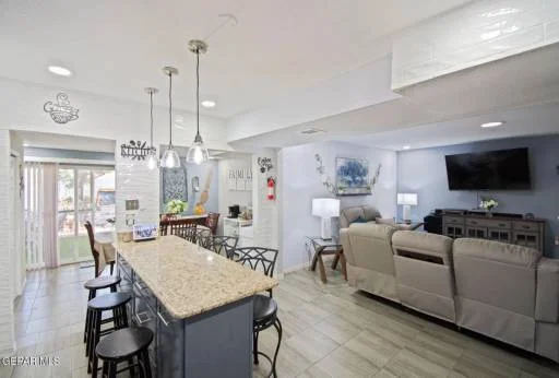 301 GRAMBLING Court 11