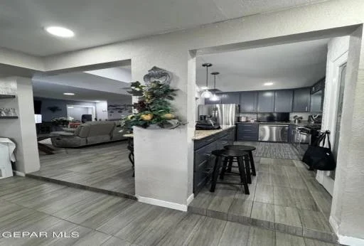 301 GRAMBLING Court 13