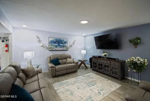 301 GRAMBLING Court 28