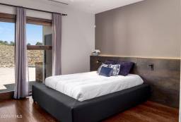 Cover Home