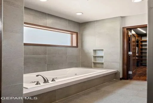 308 SILVER STAR Drive 1