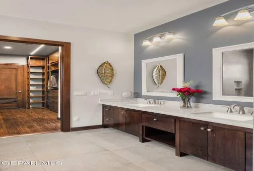 308 SILVER STAR Drive 16