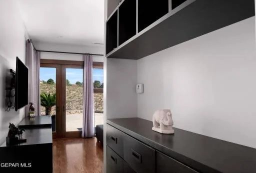 308 SILVER STAR Drive 3