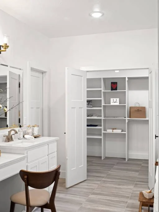 14616 Tierra Port 16